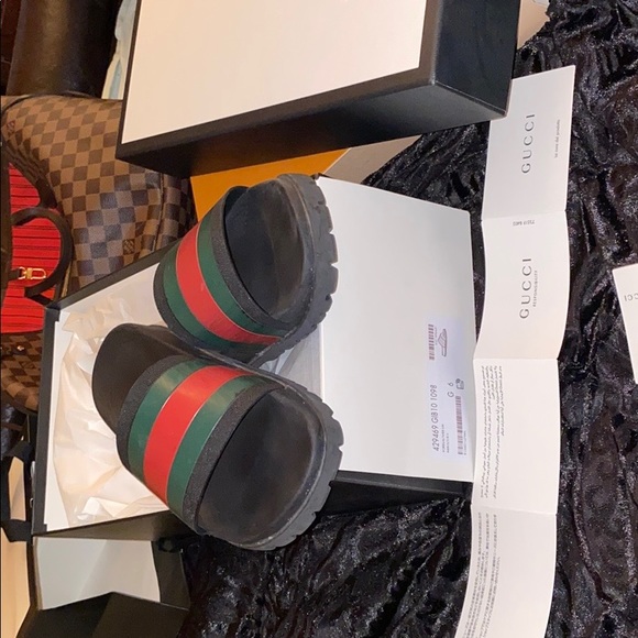 Gucci Slides - Picture 4 of 5